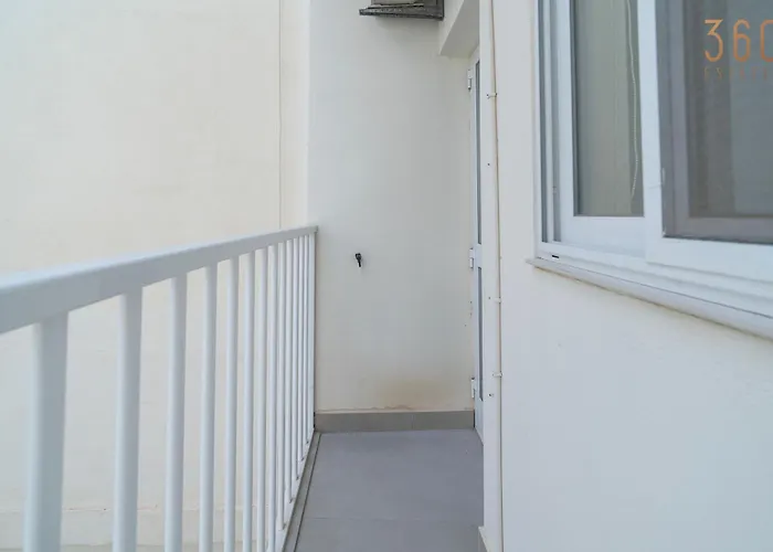 Апартаменты Lovely 1br Near Promenade With Wifi & Ac By 360 Estates